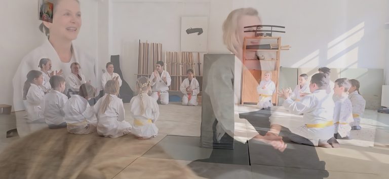 Wunderbare Graduierungsfeier für Kinder und Jugendliche